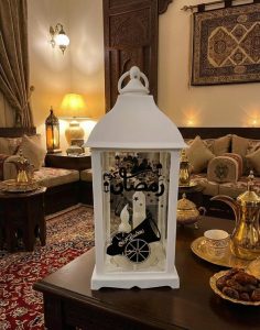 فانوس ليالي رمضان بنقوش رمضان كريم ومدفع رمضان