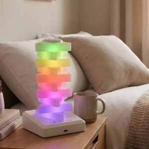 أباجورة تويست LED بتصميم ملتوي مع إضاءة متعددة الألوان